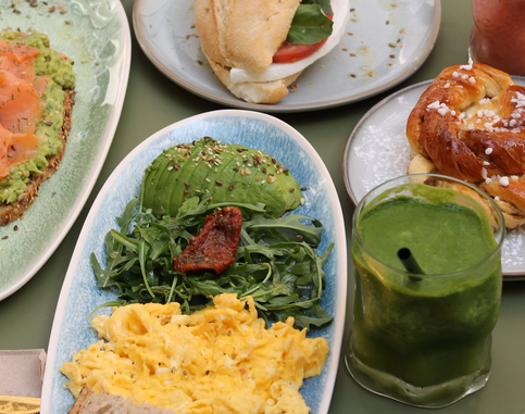 Fresh seafood tapas at SentirCafé